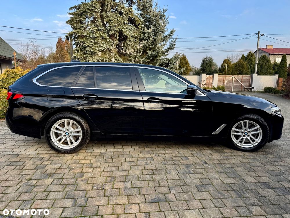 BMW Seria 5 520d Luxury Line - 13