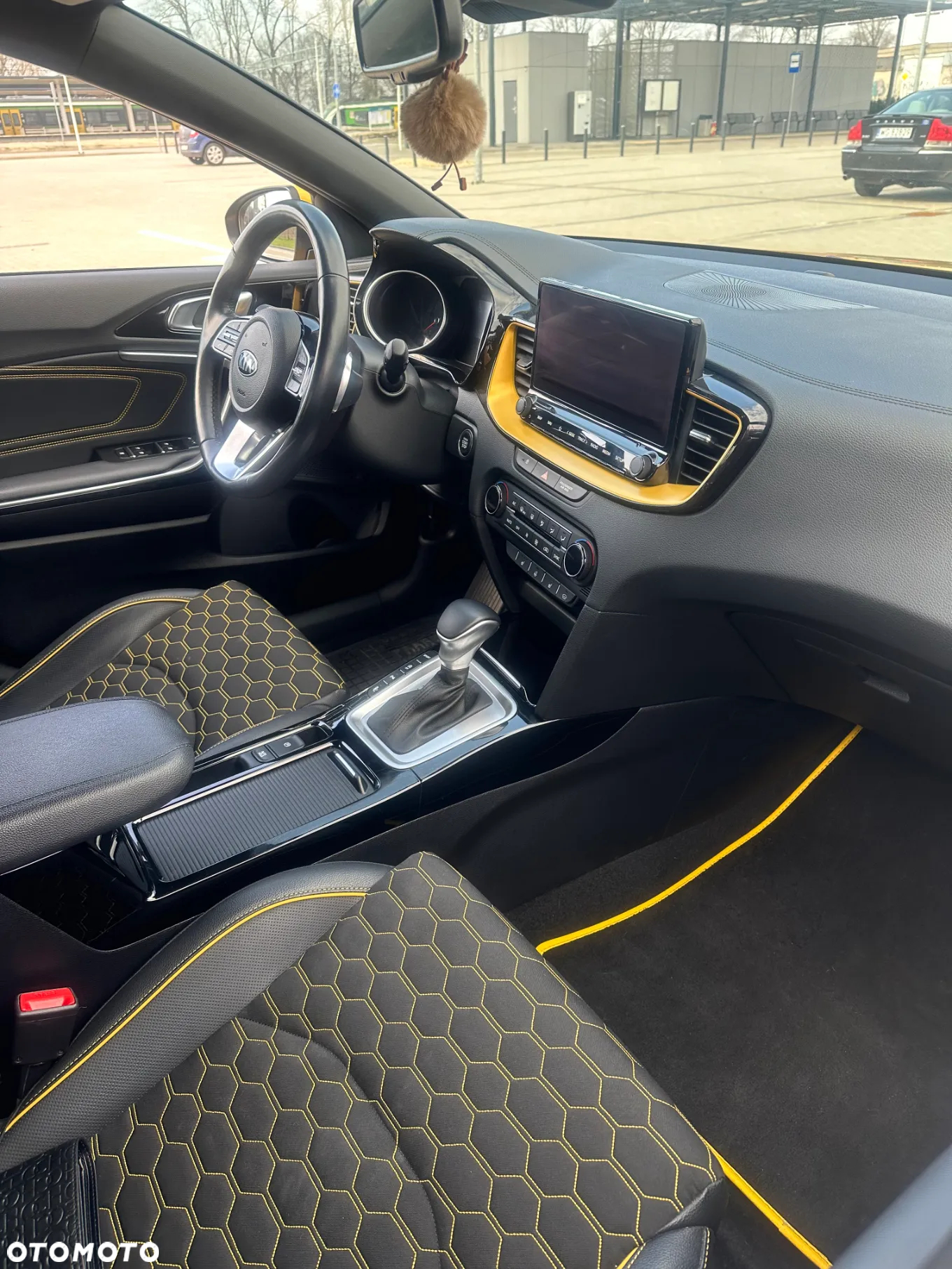 Kia XCeed 1.6 T-GDI L Business Line DCT - 16