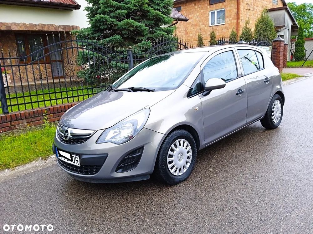 Opel Corsa 1.2 16V Cosmo - 1