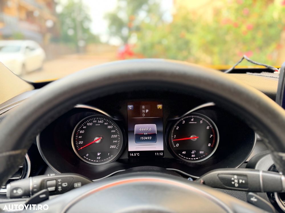 Mercedes-Benz C - 8