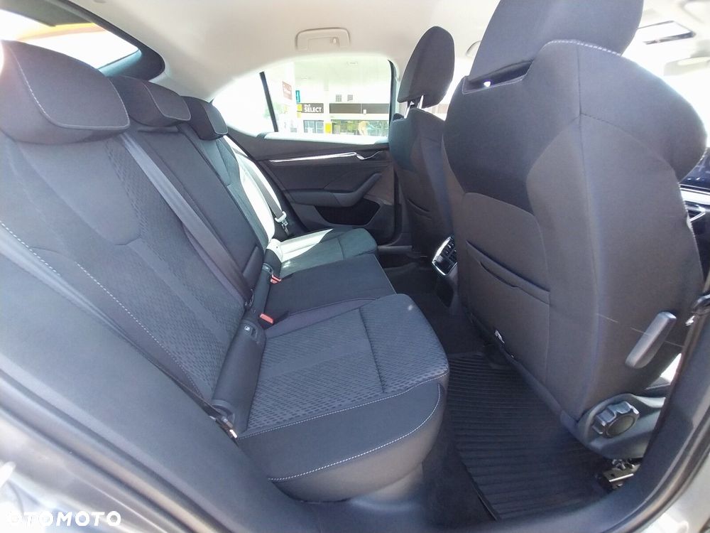 Skoda Octavia - 8