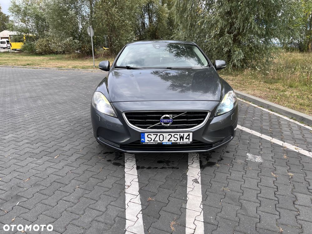 Volvo V40 D3 Momentum - 1
