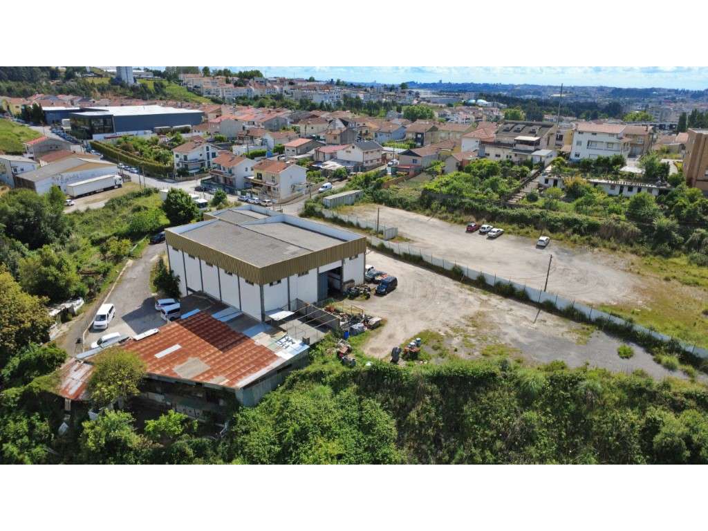 Armazém com 11.295m2 de terreno em Ermesinde - Grande imagem: 5/19