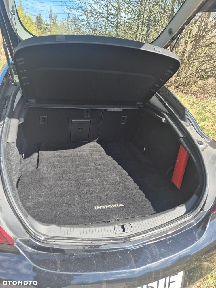 Opel Insignia 1.6 T Cosmo S&S - 10