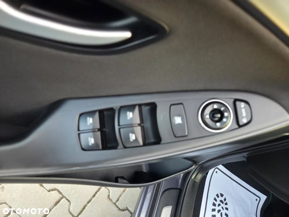 Hyundai i30 1.6 GDI BlueDrive Go - 15