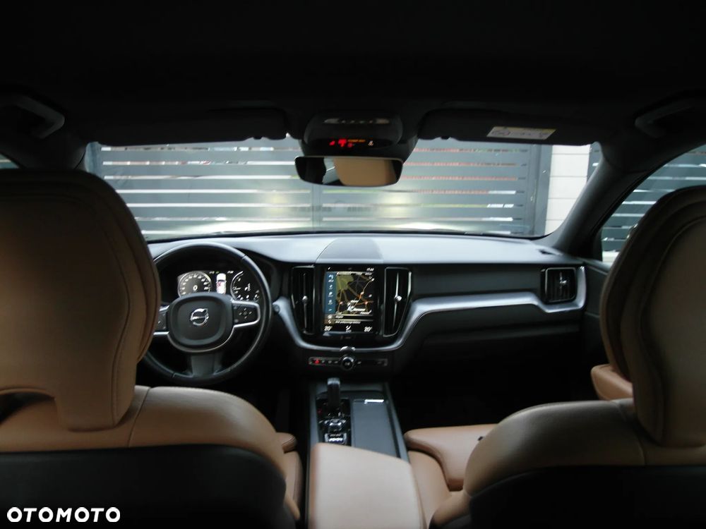 Volvo XC 60 - 24