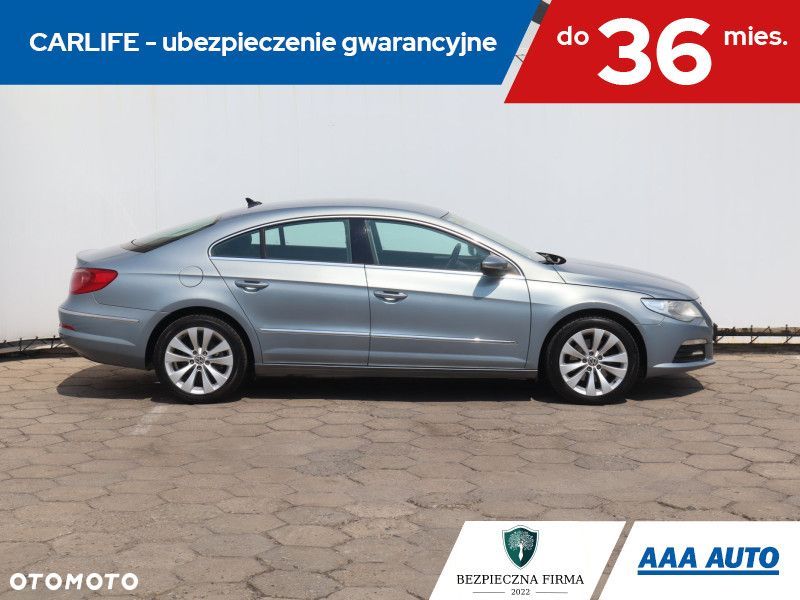 Volkswagen Passat CC - 8