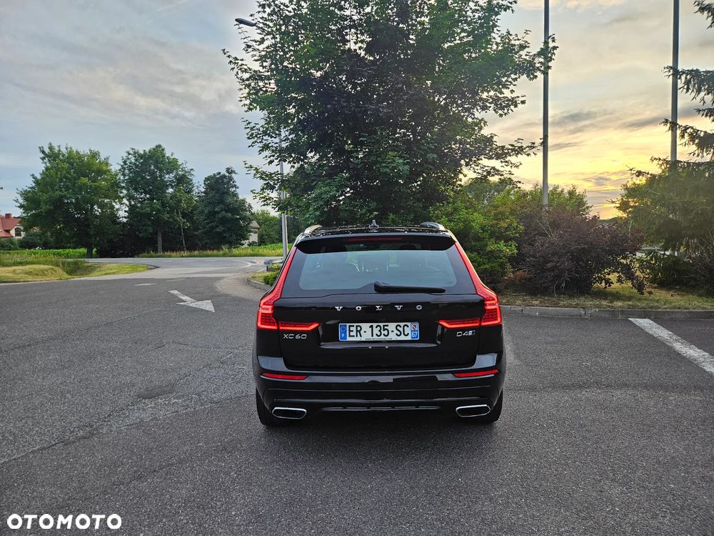 Volvo XC 60 D4 AWD Geartronic RDesign - 18