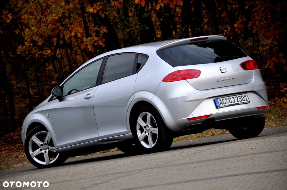 Seat Leon 2.0 TDI DPF Style Copa - 23