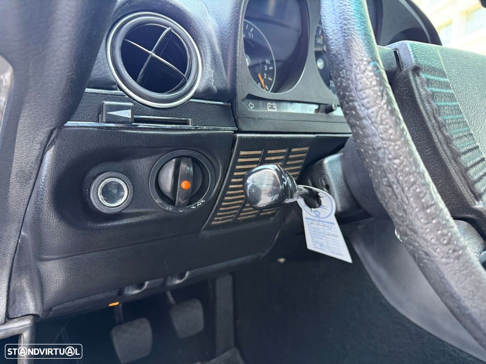 Mercedes-Benz SL 280 - 21