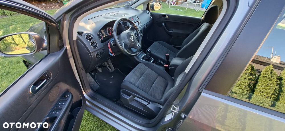 Volkswagen Golf Plus - 10