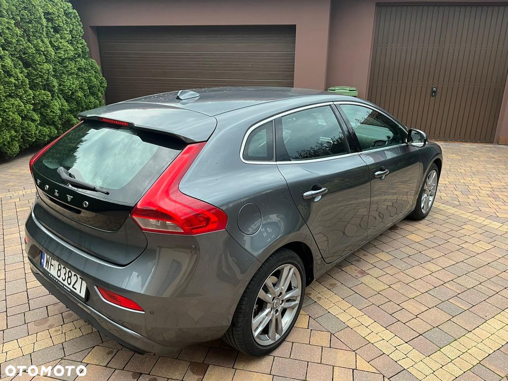 Volvo V40 D2 - 8