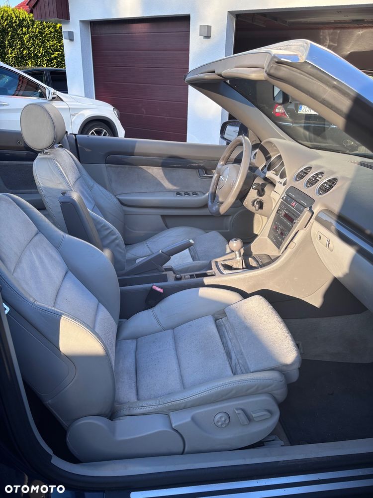 Audi A4 Cabrio 2.4 - 14
