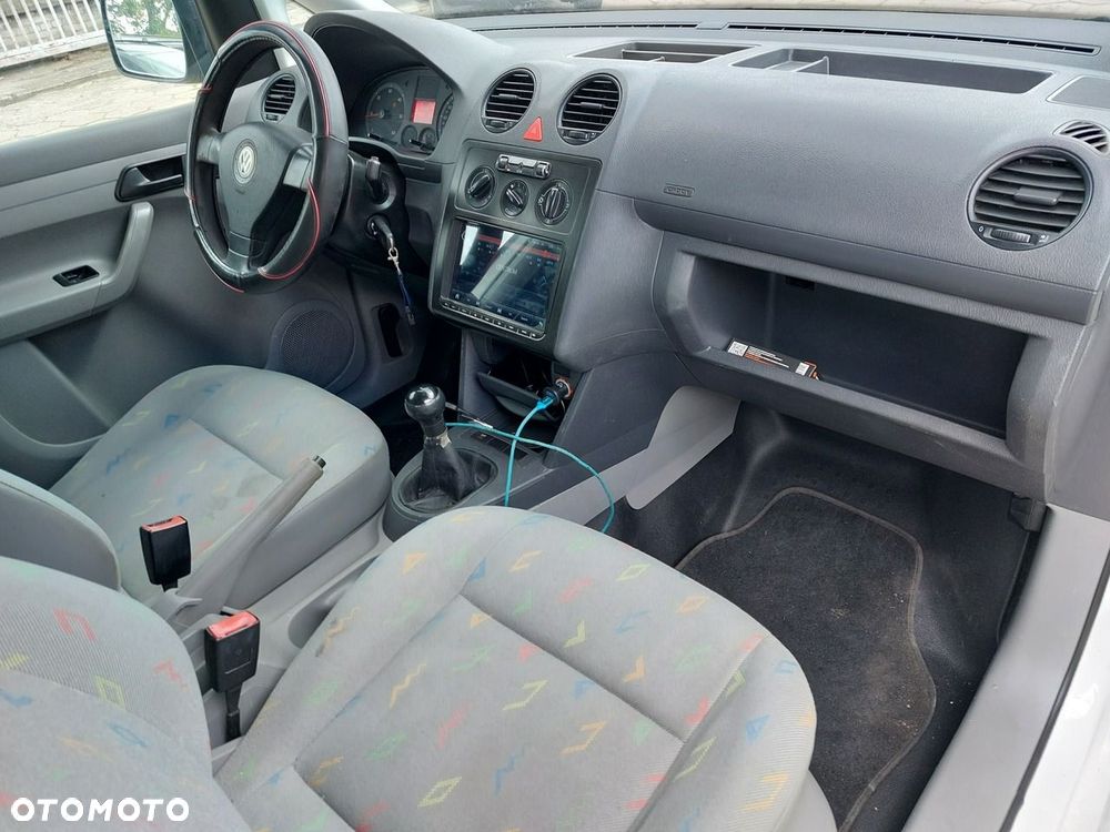 Volkswagen Caddy - 9