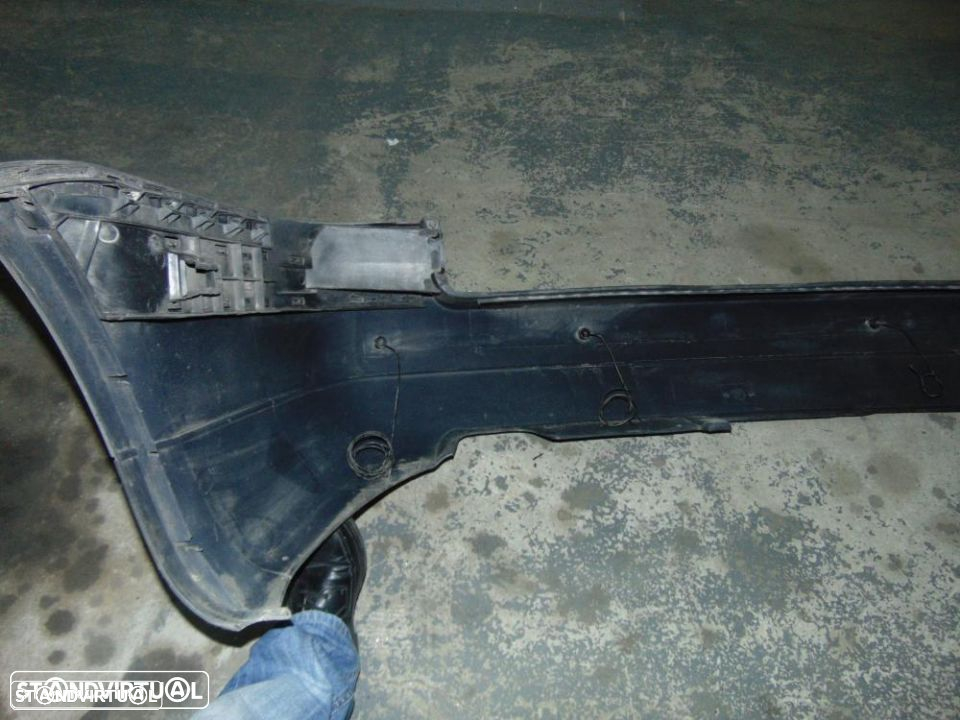 BMW 318TI parte traseira - 4