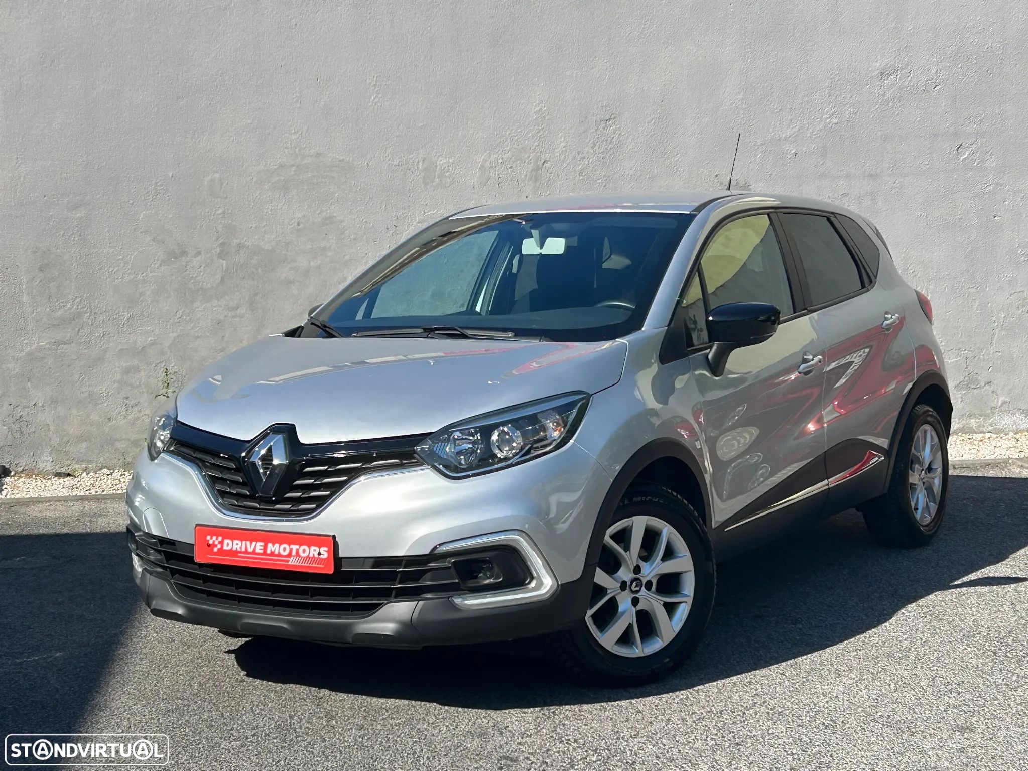 Renault Captur 0.9 TCE Exclusive - 1
