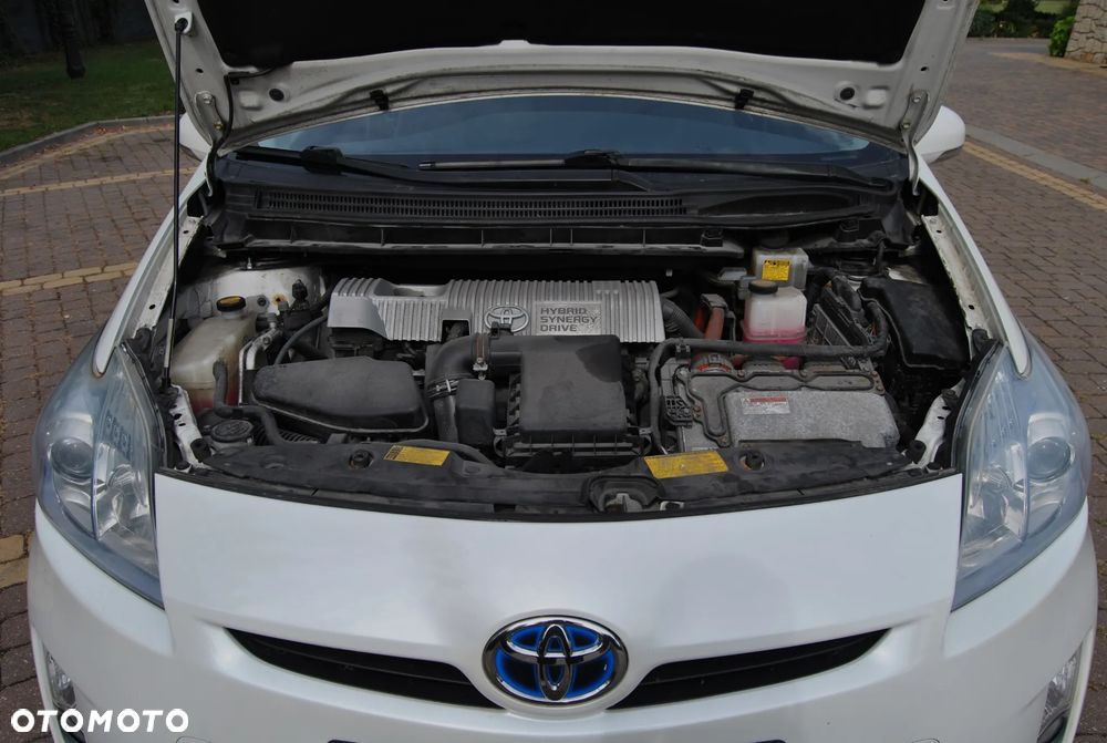 Toyota Prius - 13