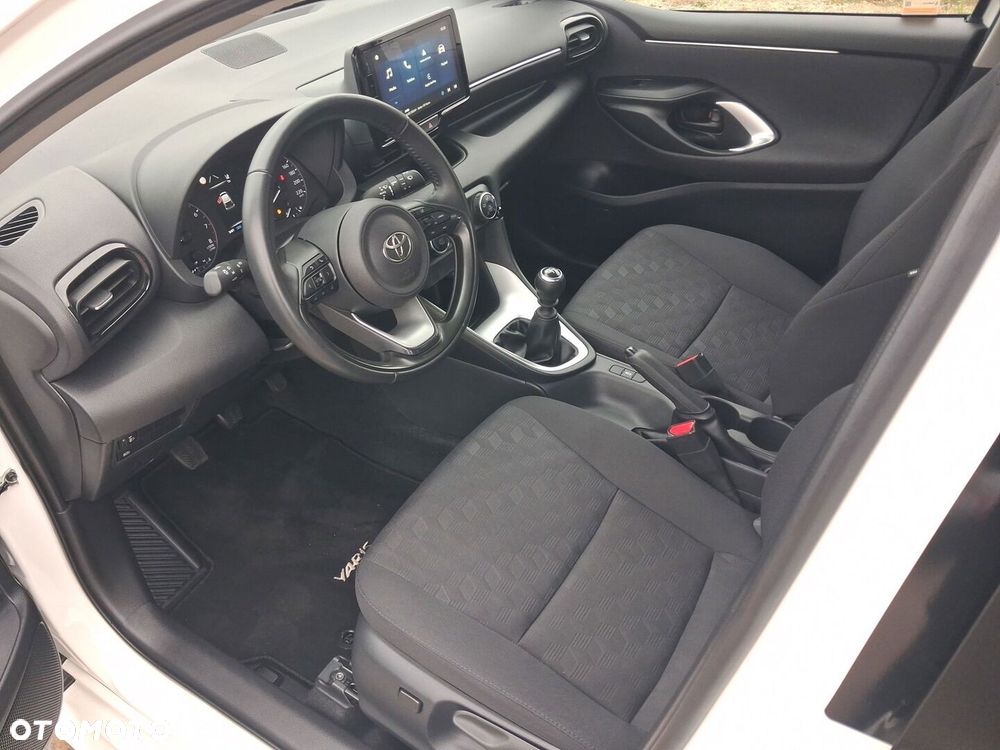 Toyota Yaris 1.5 Comfort - 9
