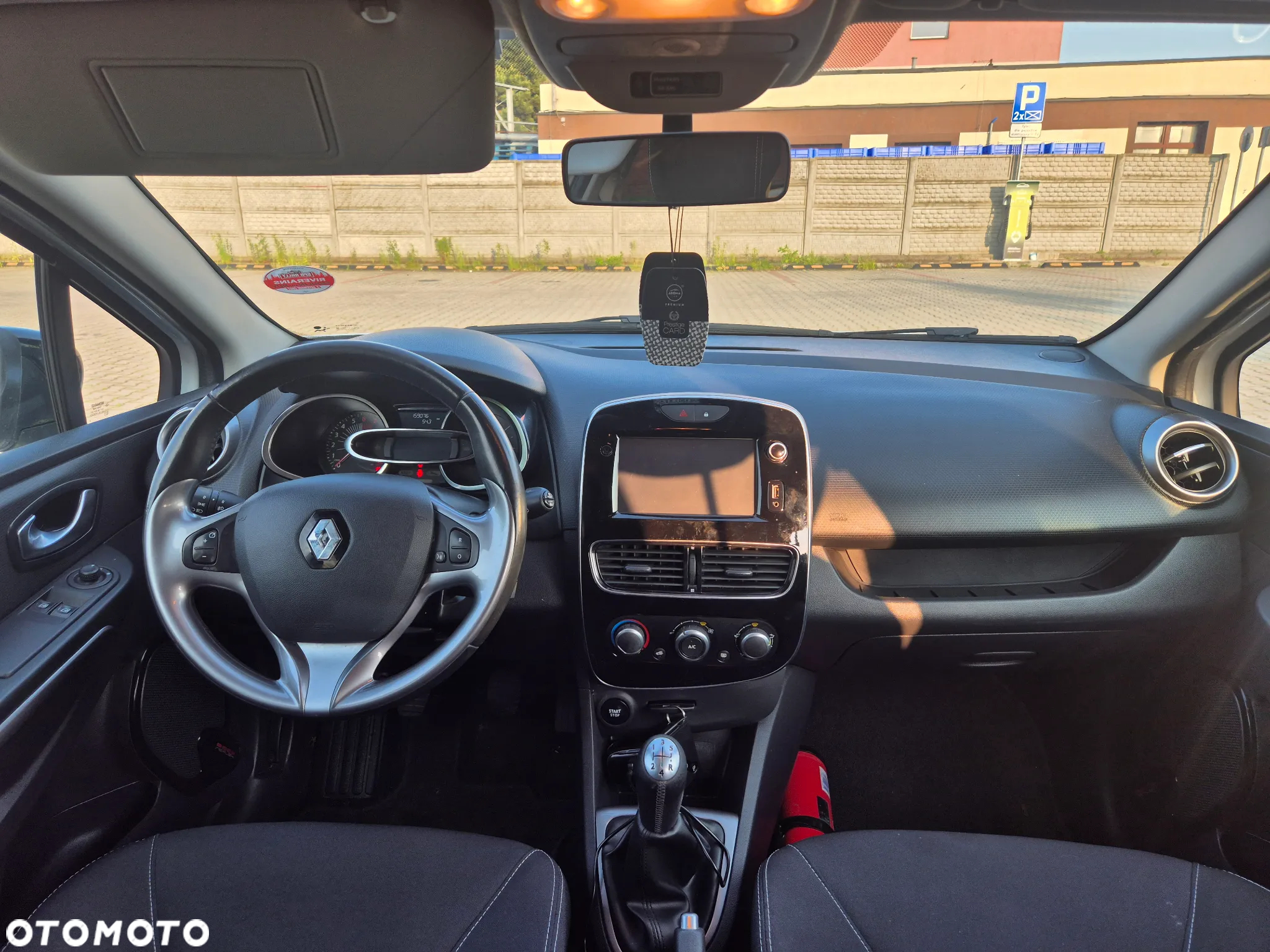 Renault Clio 0.9 TCe Limited - 33