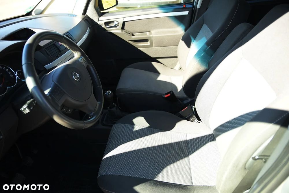 Opel Meriva - 21