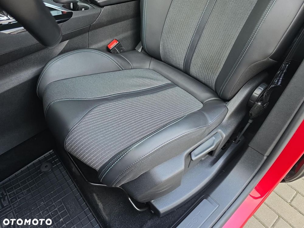 Peugeot 3008 1.5 BlueHDi Allure Pack S&S EAT8 - 11