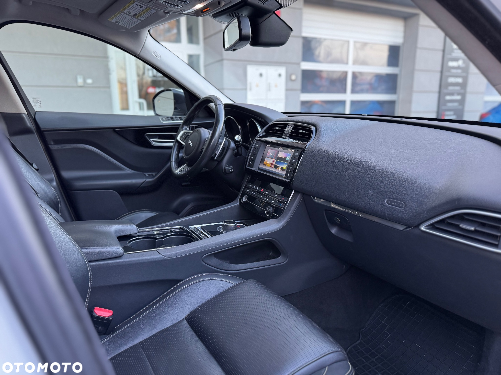 Jaguar F-Pace 3.0 V6 AWD R-Sport - 17