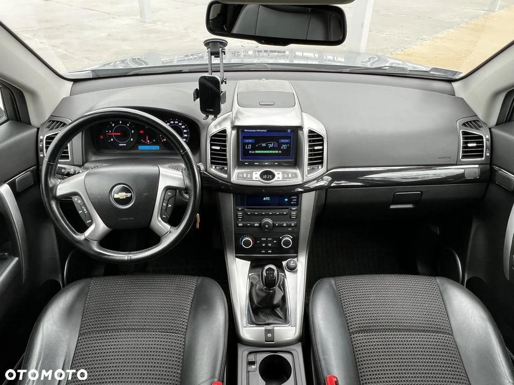 Chevrolet Captiva - 19