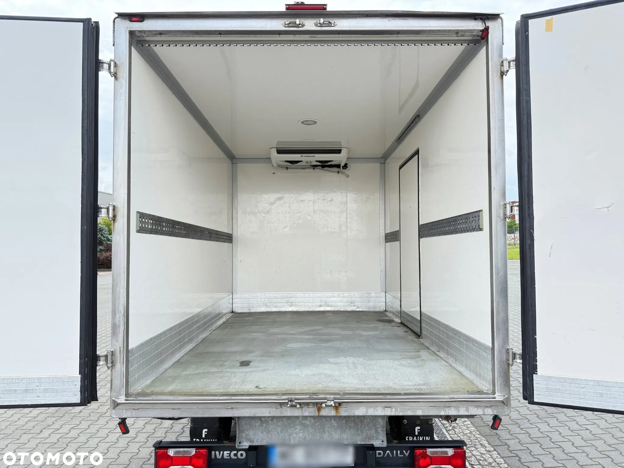 Iveco Daily 35S15 3.0 Diesel Kontener 3x Drzwi Chłodnia Izoterma ThermoKing 6ep Salon PL, - 13