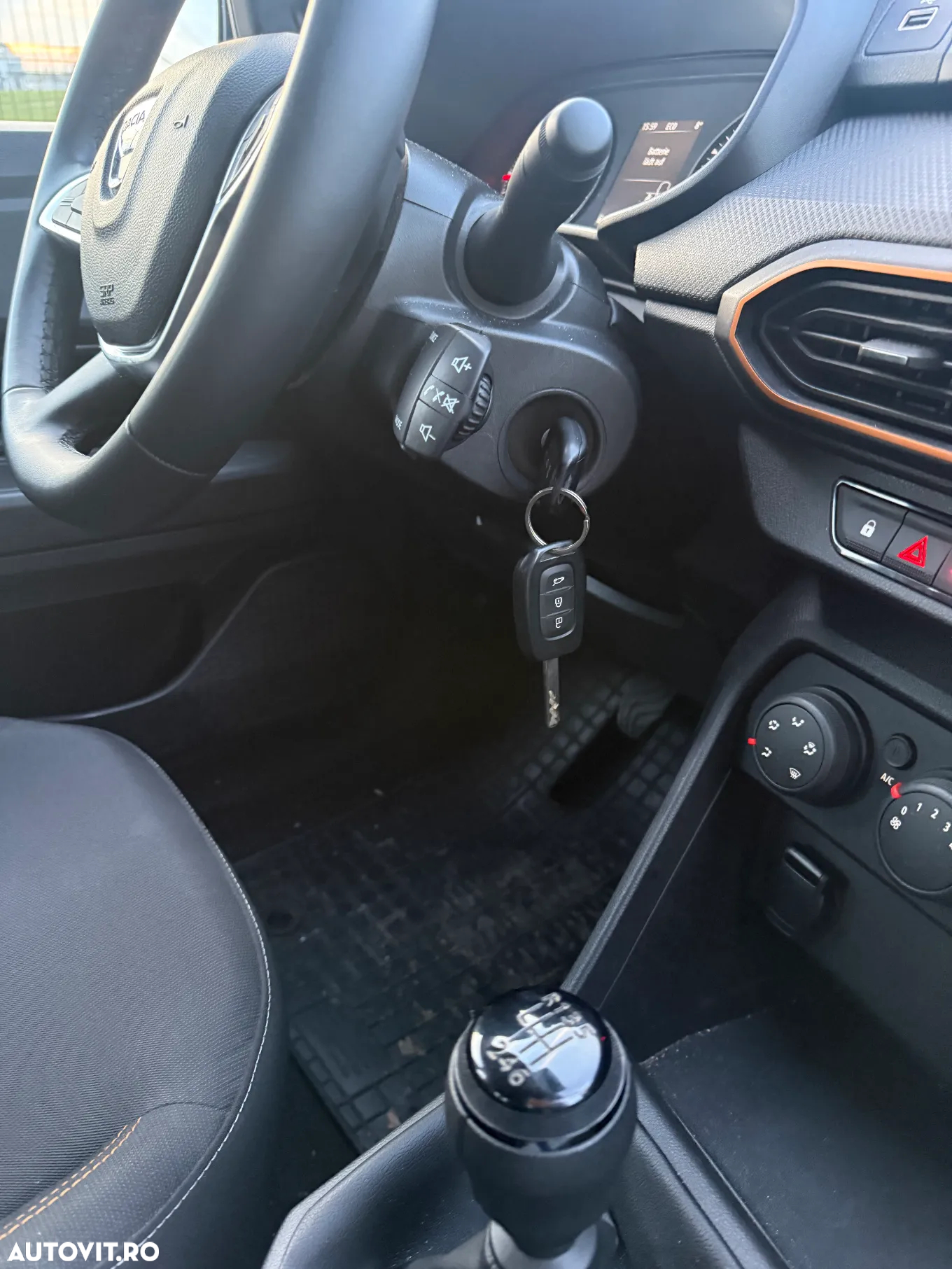 Dacia Sandero Stepway TCe 100 Prestige - 13