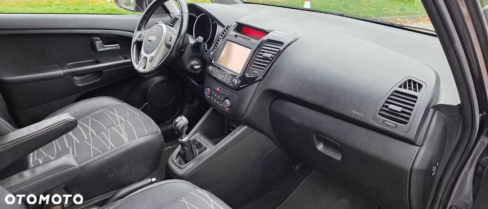 Kia Venga - 6