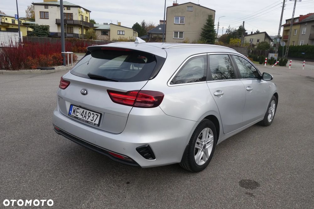Kia Ceed 1.5 T-GDI M DCT - 4