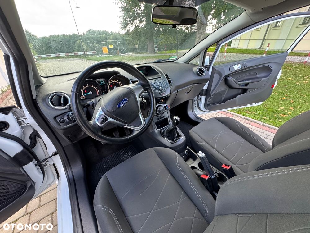 Ford Fiesta - 28
