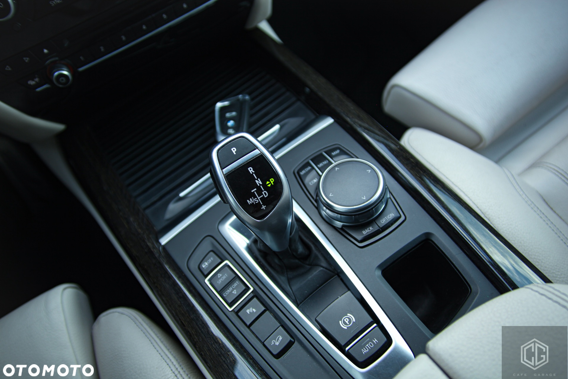 BMW X5 xDrive25d - 38