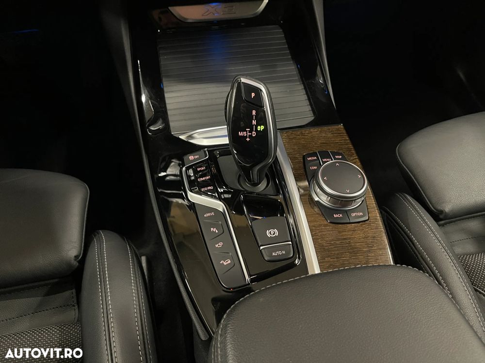 BMW X3 xDrive30e AT PHEV - 31