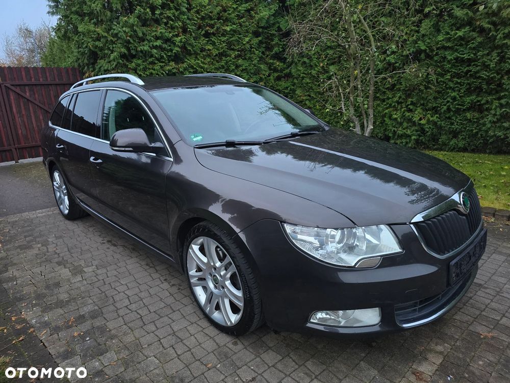 Skoda Superb 2.0 TDI DSG Exclusive - 11
