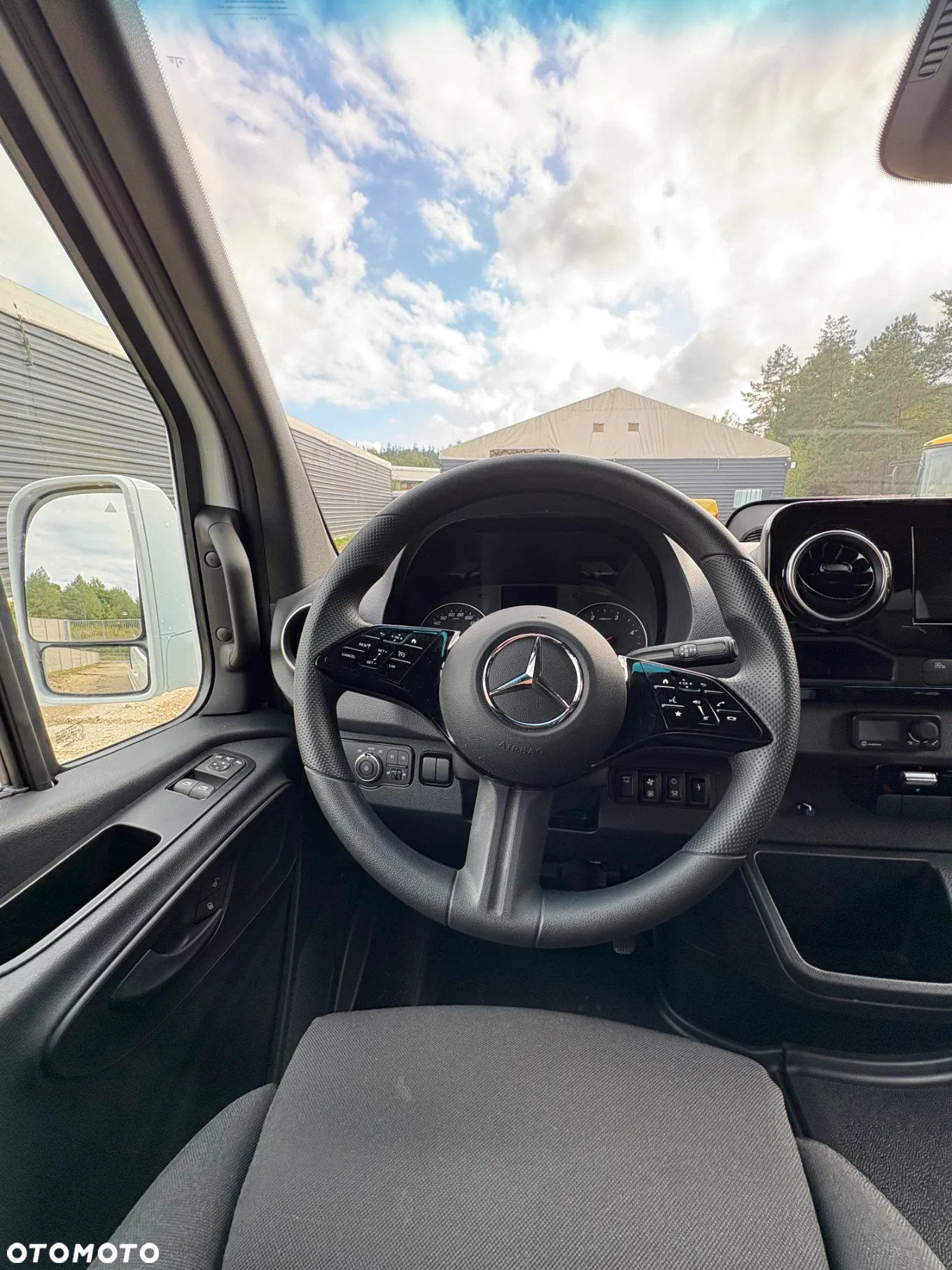 Mercedes-Benz Sprinter 519 - 10