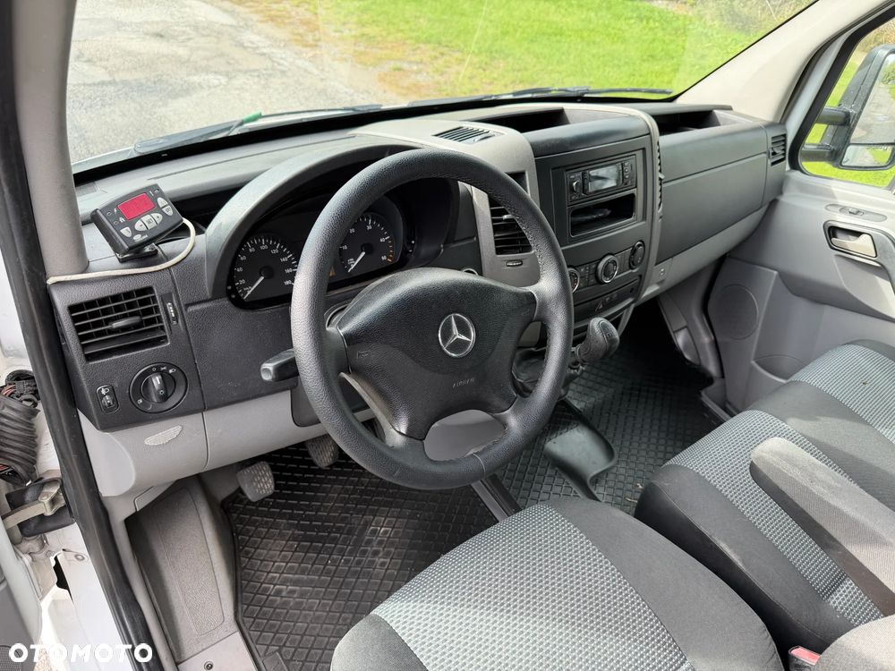 Mercedes-Benz Sprinter 513 CDi * 2.2 / 130KM * Kontener - Chłodnia * Rama do zabudowy * - 26