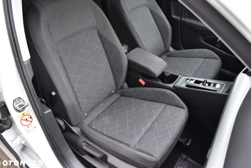 Volkswagen Golf Variant - 34