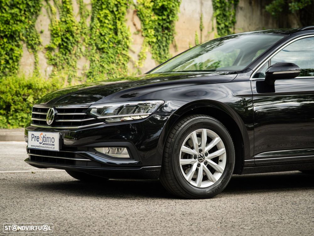 VW Passat Variant - 24