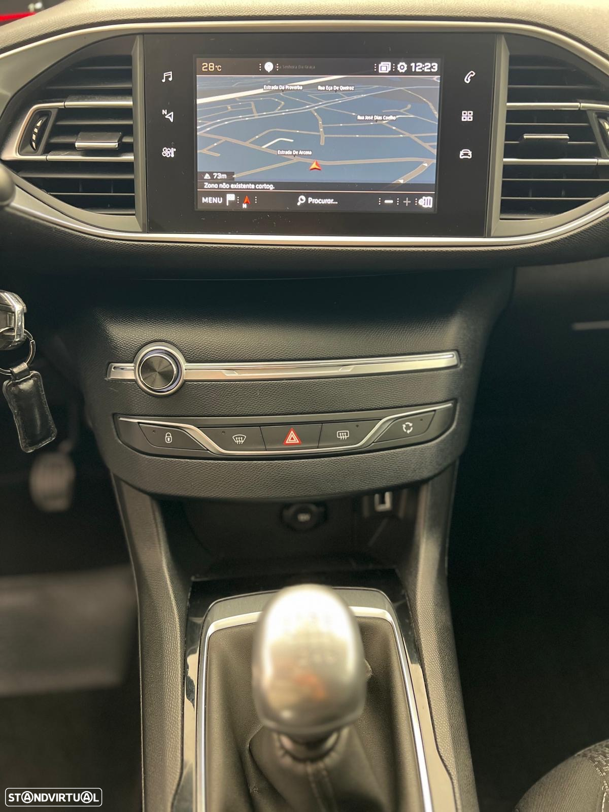 Peugeot 308 SW 1.5 BlueHDi Active - 13