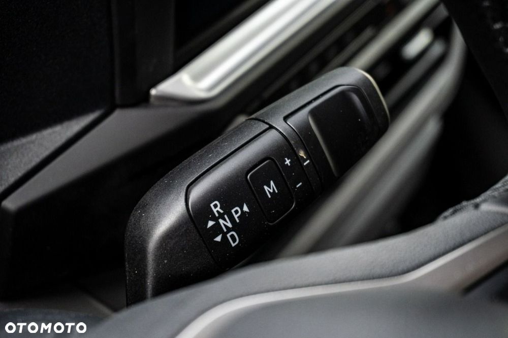 Volkswagen Transporter - 18