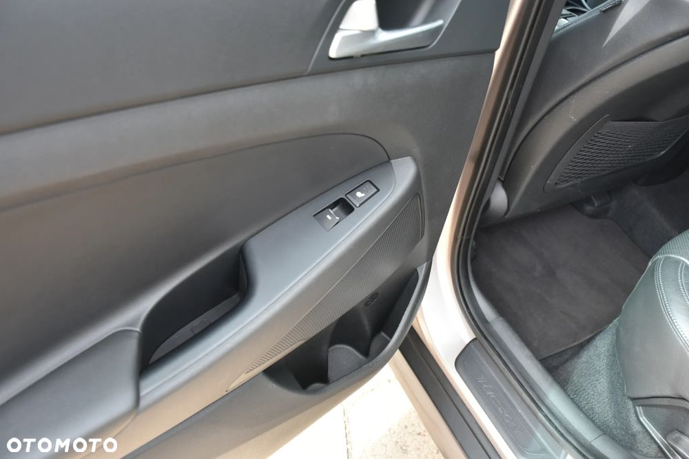Hyundai Tucson blue 1.7 CRDi 2WD DCT Premium - 15