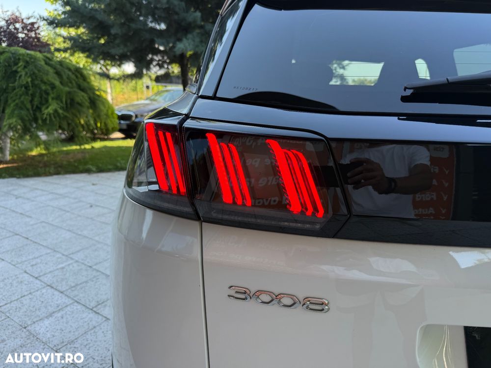 Peugeot 3008 PureTech 130 Stop & Start GPF EAT8 Allure - 29