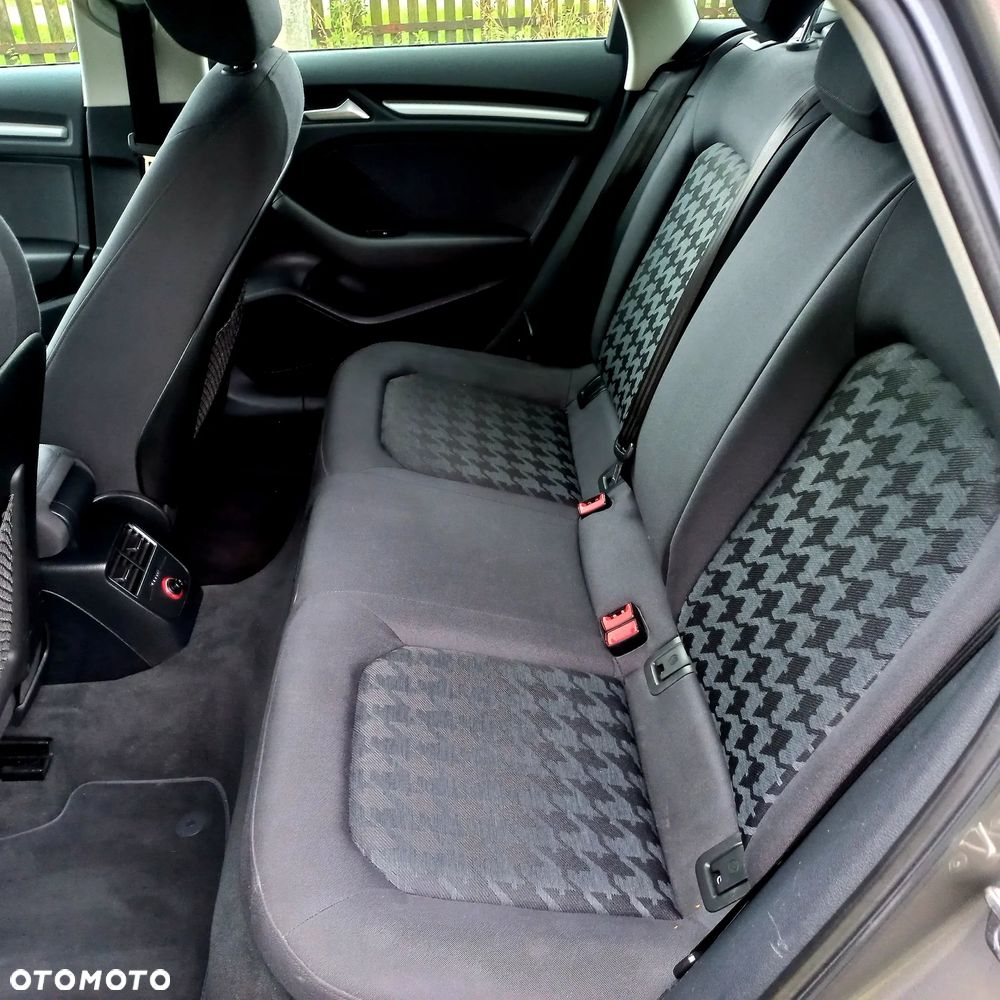 Audi A3 Sportback 1.6 TDI clean diesel Ambiente - 20