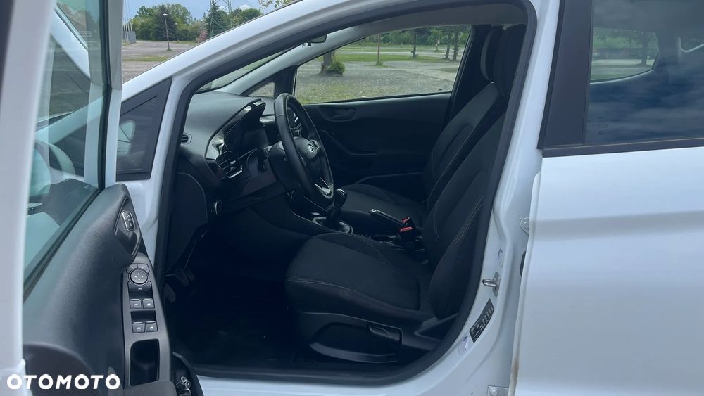Ford Fiesta 1.1 S&S COOL&CONNECT - 9