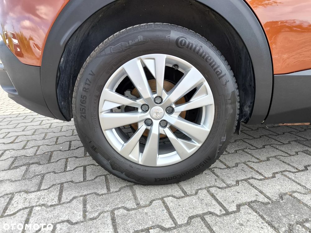 Peugeot 3008 1.6 BlueHDi Style S&S - 28