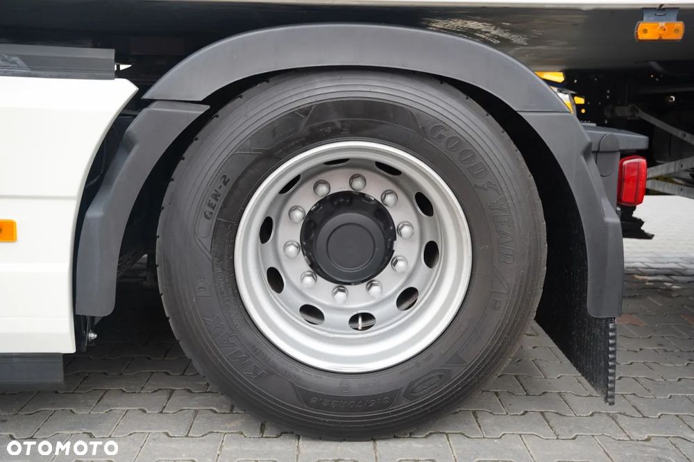 Volvo FH 460 / XXL / + CHŁODNIA SCHMITZ / 2 OSIE PODNOSZONE / PO KONTRAKCIE SERWISOWYM / - 20