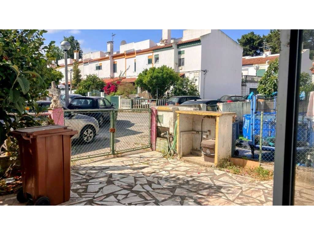 Moradia T3 de Gaveto com Garagem, Terraço e Vista Desafogada - Grande imagem: 5/29