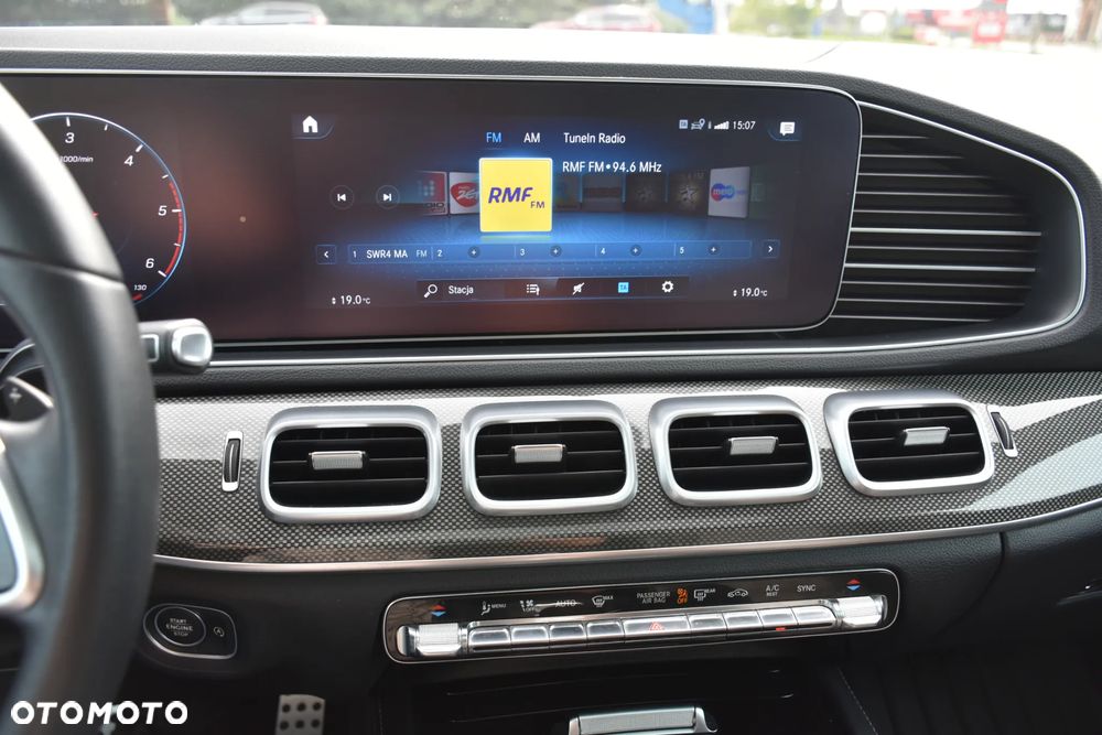 Mercedes-Benz GLE 350 d 4Matic 9G-TRONIC AMG Line - 21