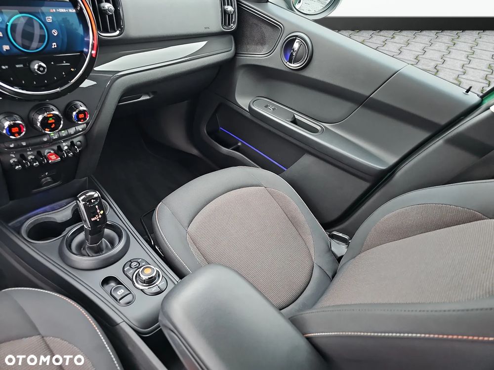 MINI Countryman Cooper Classic Trim - 21